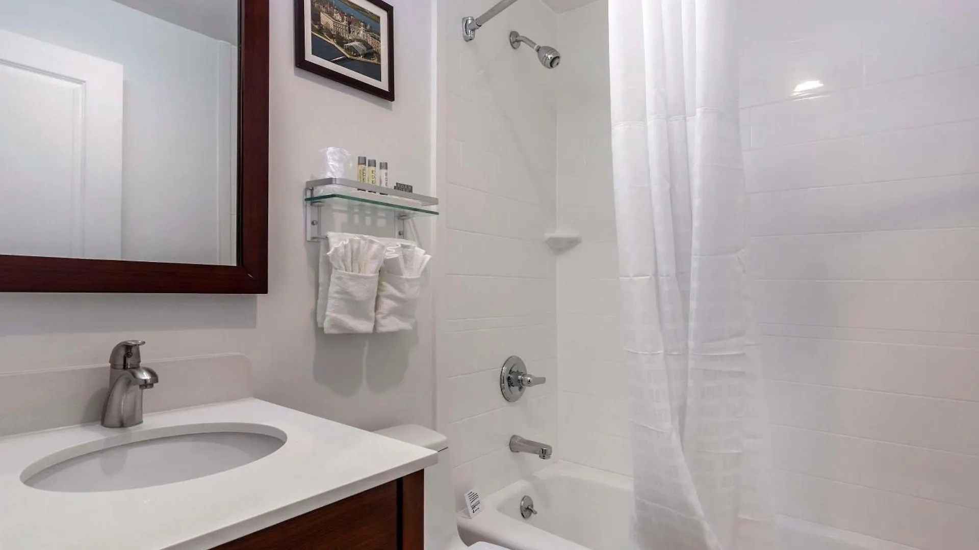 Avion Inn Near Lga Airport, Ascend Hotel Collection New York