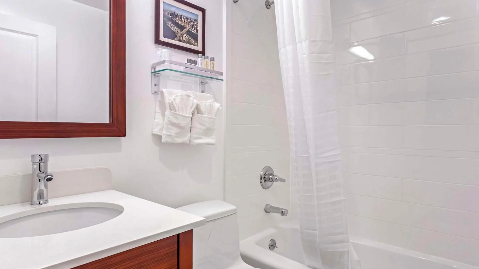 Avion Inn Near Lga Airport, Ascend Hotel Collection New York United States