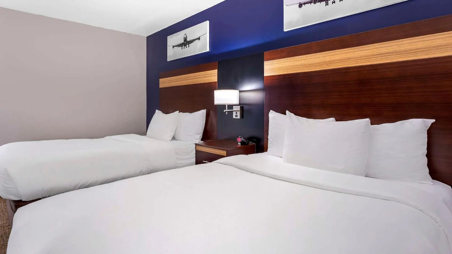 Avion Inn Near Lga Airport, Ascend Hotel Collection New York