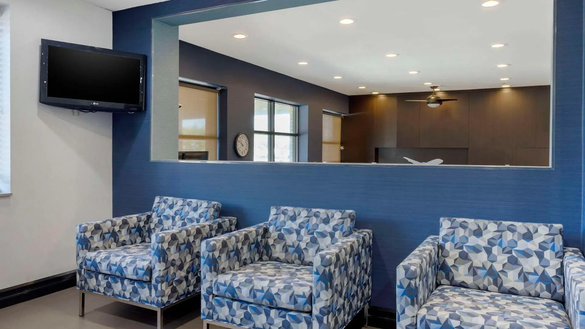 Avion Inn Near Lga Airport, Ascend Hotel Collection New York
