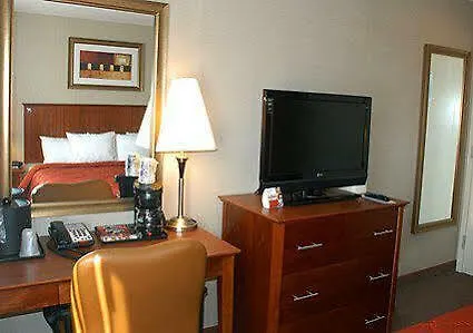 Avion Inn Near Lga Airport, Ascend Hotel Collection New York